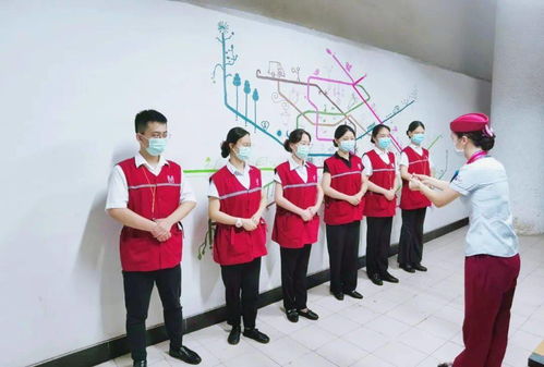 文明地铁丨共创共建共分享，更优更美更文明礼仪服务